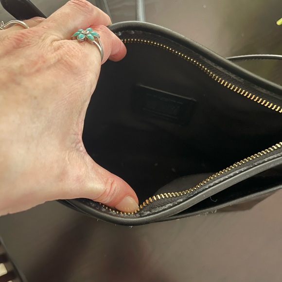 COACH FILE CROSSBODY IN SIGNATURE CANVAS - Picture 4 of 7